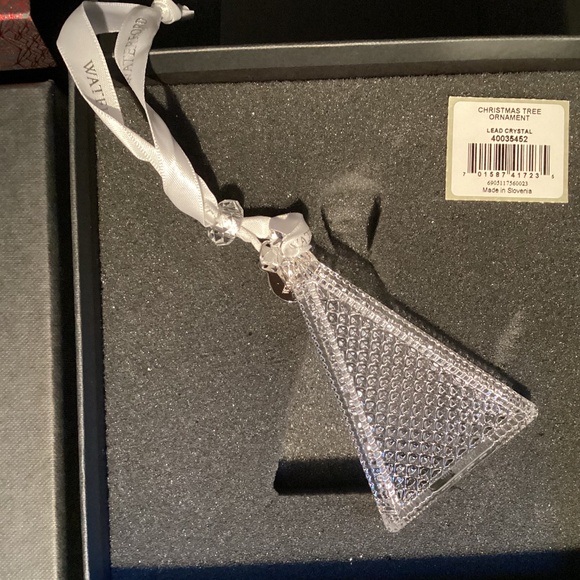 Waterford crystal 2019 Christmas Tree ornament - Picture 2 of 4